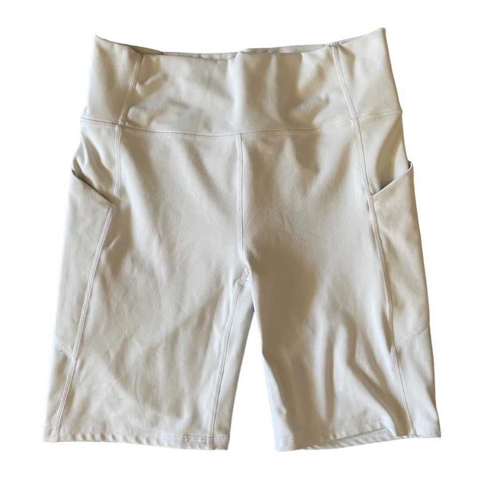 Fabletics Oasis High-Waisted Pocket Short 9" Size Large